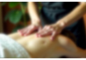 Tui Na Massage Techniques Combined with Acupuncture for Stress Relief