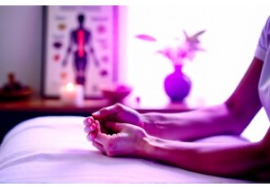 Relieve Carpal Tunnel Symptoms with Tui Na Hand Therapy