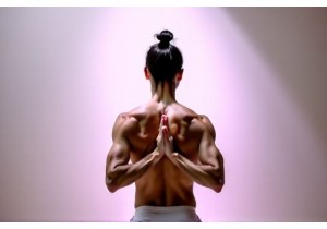 Posture Correction with Zhan Zhuang Wall Standing Drills