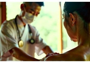 Healing Shoulder Impingement with Expert Tui Na Care