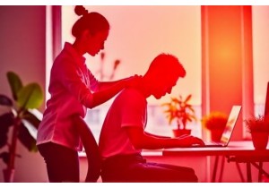 Office Neck Pain Solutions Using Chinese Tui Na and Stret...